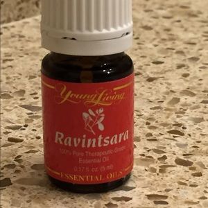 Ravintsara Young Living Essential Oil