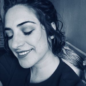 Meet your Posher, Elena