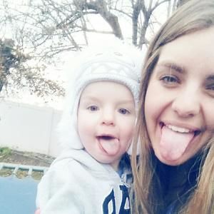 Meet your Posher, Kaylie