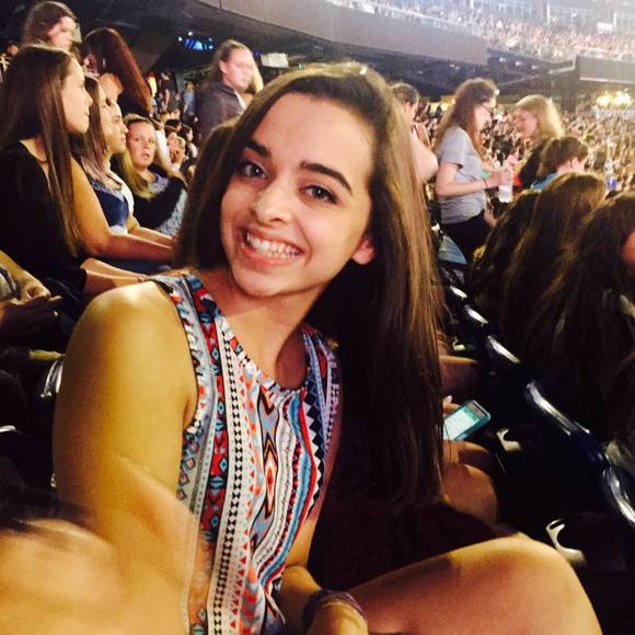 Meet your Posher, Kathleen neelam - Picture 1 of 1