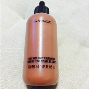 Mac face and body foundation .