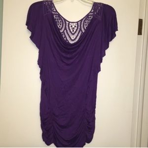 NWOT Gorgeous open back lace top!