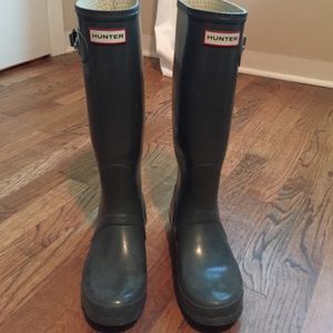 Gray size 7 hunter boots