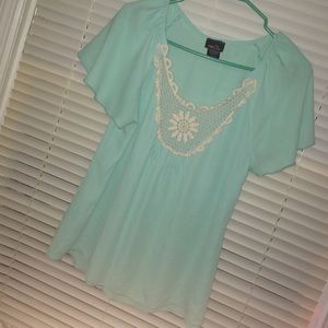 Teal w/ white lace shirt