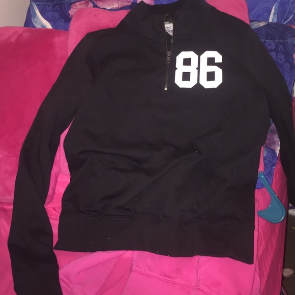Vs half zip