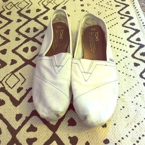 Used White Toms