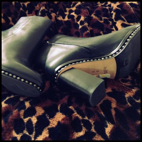 COACH ♠️ Justina Booties. NWOT - Picture 2 of 4