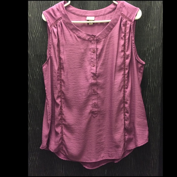 Sleeveless Flowy Top