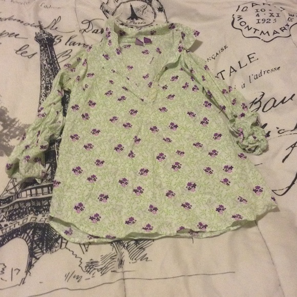 Floral print button up - Picture 2 of 3