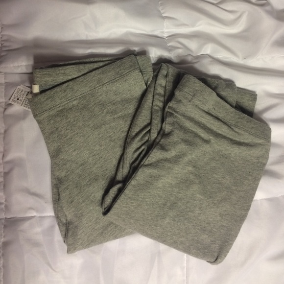 two set forever 21 gray leggings