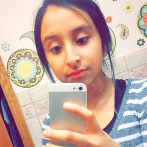 Meet your Posher, Yossy