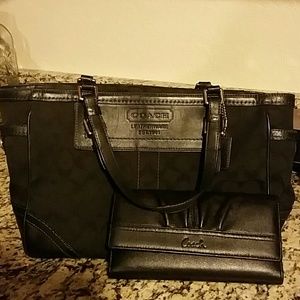 AUTHENTIC Matching bag & wallet