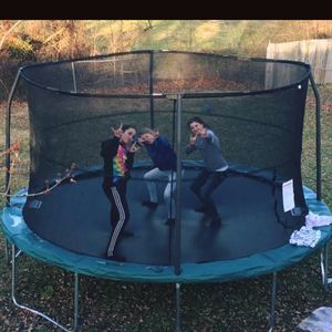 Meet your Posher, Cecilia