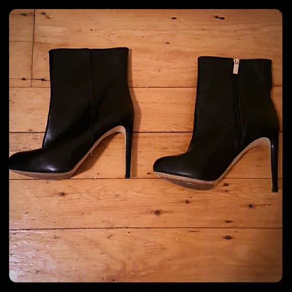 Louise et Cie boots.