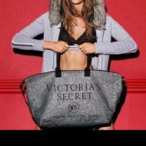 VICTORIA Secret tote