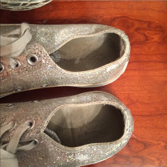 Converse - Picture 3 of 3