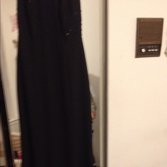 Cachè gorgeous ballroom grown - Picture 3 of 3