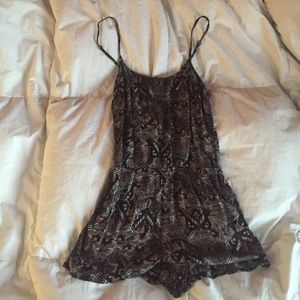 Multicolored romper forever 21