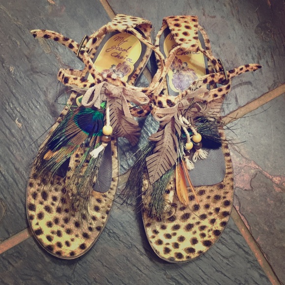 Leopard! Fringe! Feathers!