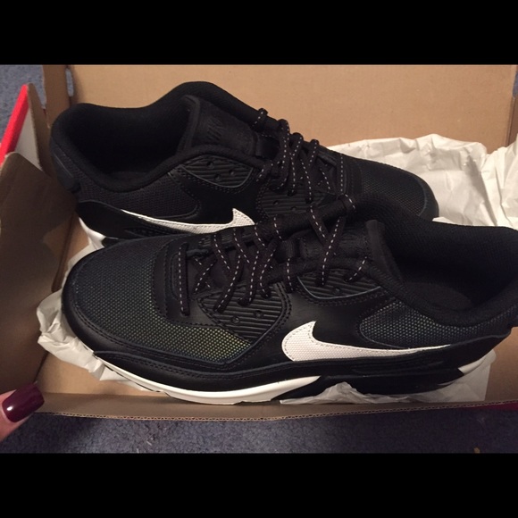 Boys Nike Air Max size 6.5