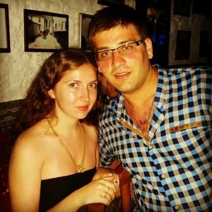 Meet your Posher, Nena