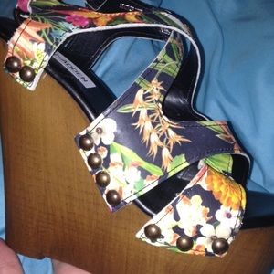NWOT Steve Madden Baxtina heels