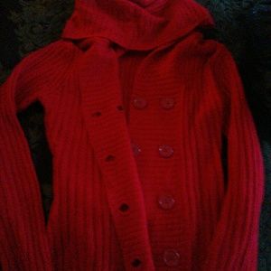 Women's hooded sweater