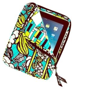 ISO island of blooms Vera Bradley iPad cover