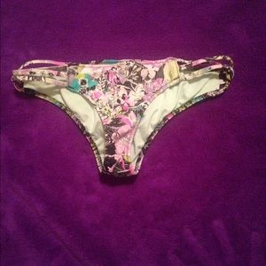 Itsy victoria secret bathing suit bottoms