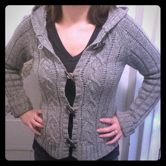 Kohls grey toggle hoody cable knit cozy warm cardy