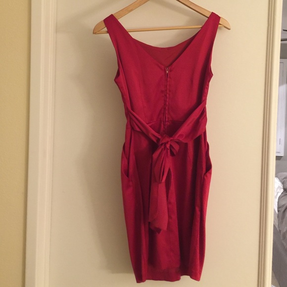 Red cocktail dress - Picture 2 of 2