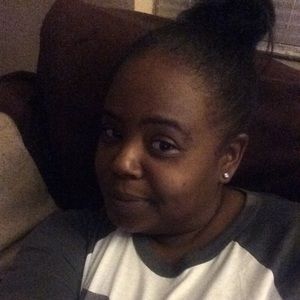 Meet your Posher, Deborah