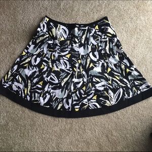 Black, white, and yellow patterned Skirt