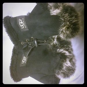 Ugg mittens