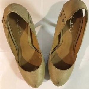 🚫SOLD🚫Tan Aldo pump size 39