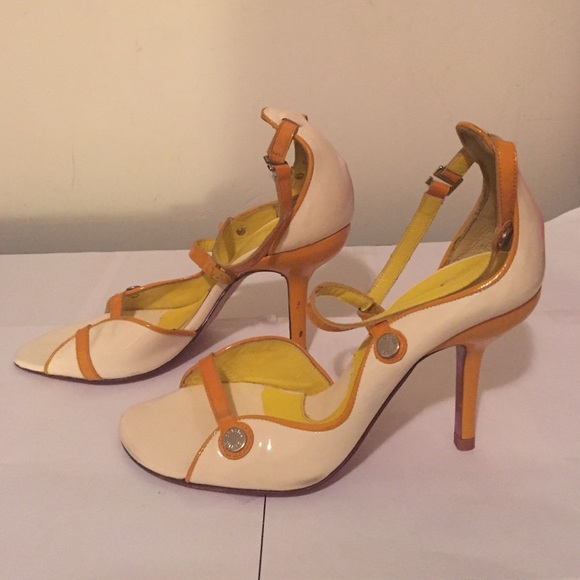 Charles David cris cross strappy heel