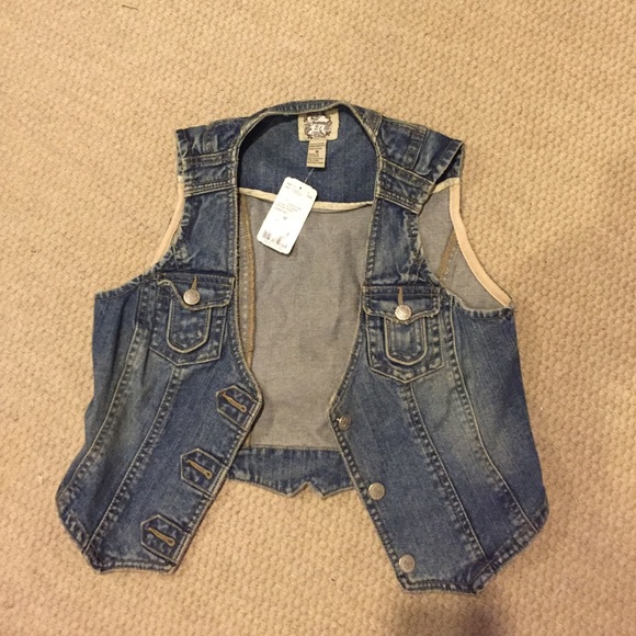 Forever 21 Jackets & Coats - Denim vest - vintage style Forever 21 Jackets & Coats - Denim vest - vintage style