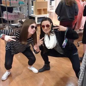 Meet your Posher, Alison