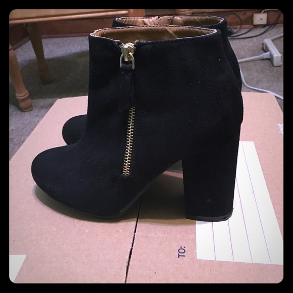 Black ankle booties