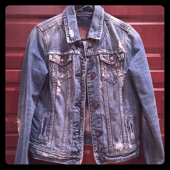 Abercrombie & Fitch distressed denim jacket