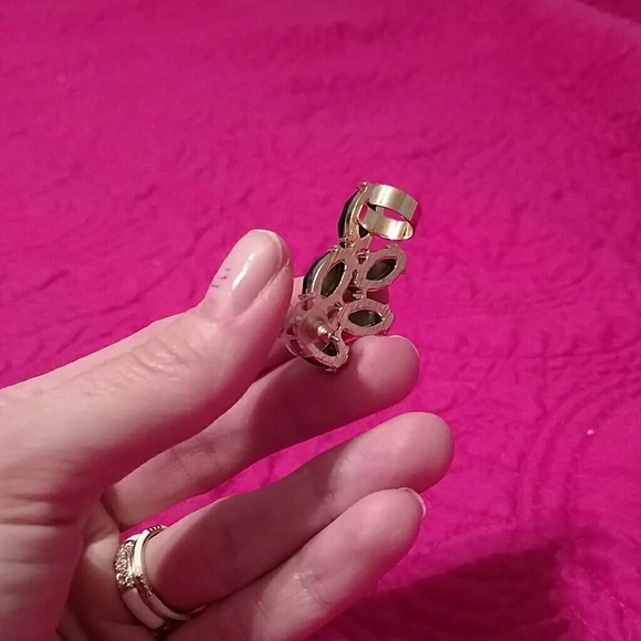 Earcuff - Picture 2 of 2