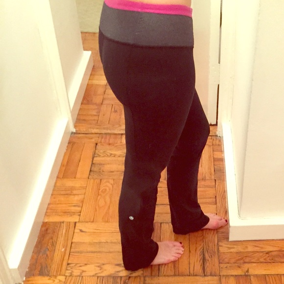 Lululemon Groove Pant Sz. 6 - black w gray/pink