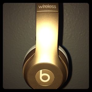 Beats solos 2 wireless