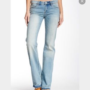 Blank NYC  Distressed Light Wash Flare Jeans sz29