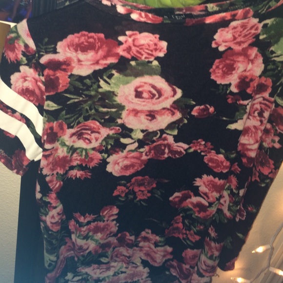 Shirt - Picture 3 of 3