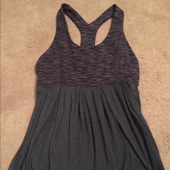 Lululemon grey black tank