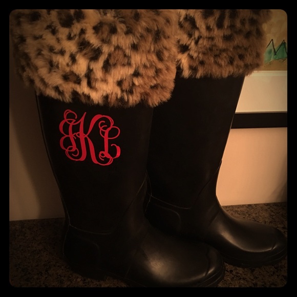 Hunter boots tall size 10 w/ boot socks