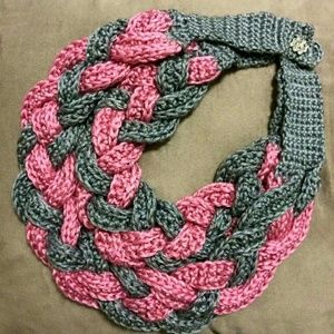 Crochet woman neck warmer, cowl
