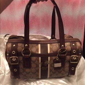 Best coach bag Ever!