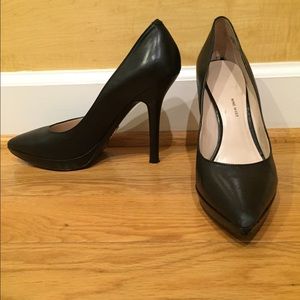 Nine West Love Fury black platform pump